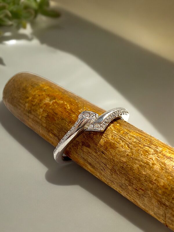92.5 Sterling Silver With Arrow Design Ring - Image 7