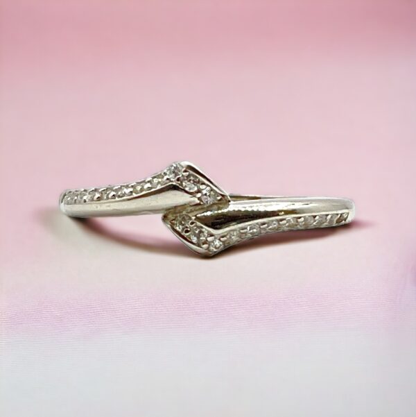 92.5 Sterling Silver With Arrow Design Ring - Image 2