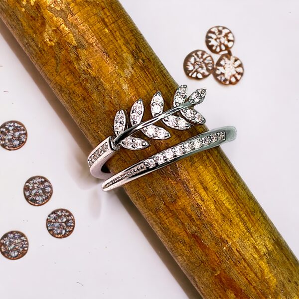 Sterling Silver Ring With Leaf Design - Image 2