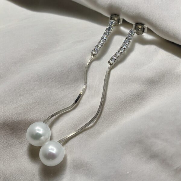 Fresh Water Pearl Earring With Diamond - Image 2