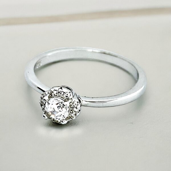 solitaire set in 92.5 sterling silver ring - Image 3